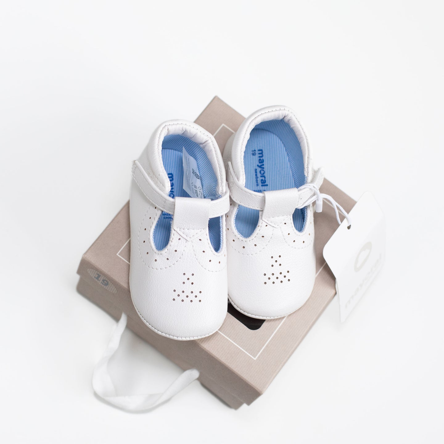 [EU19] Mayoral Newborn White T-Strap Shoes BNWT