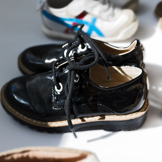 [EU26/US9.5] Zara Kids Lace-up Shoes- Patent finish